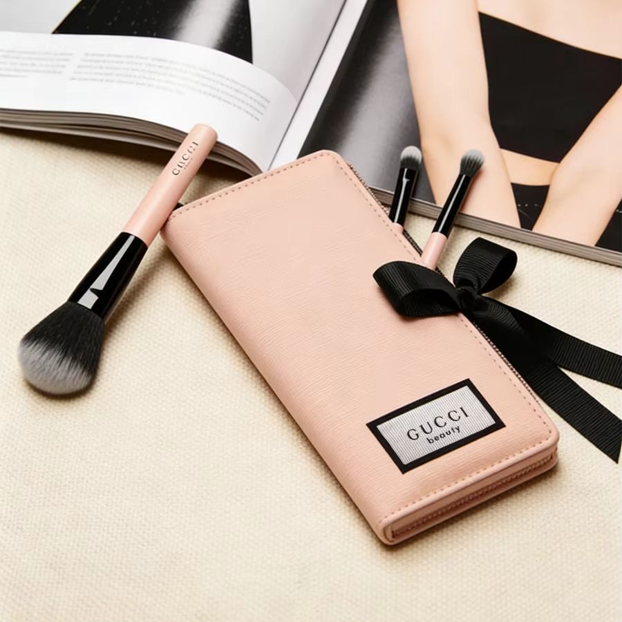 GUCCIs Tasche Make-up-Pinsel-S – Luxury Skincare And Makeup Brands Bewertung und Preis